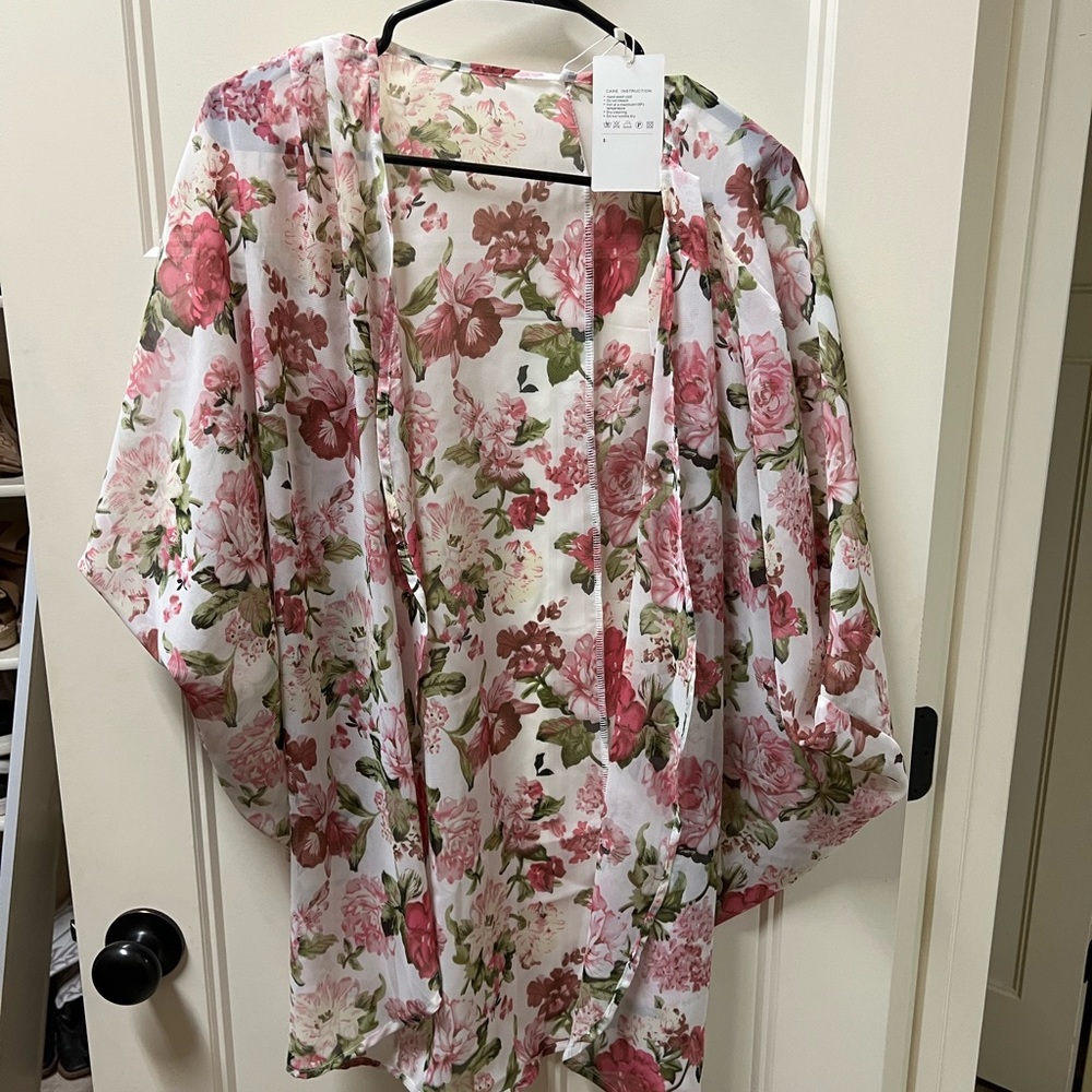 Pink Floral Kimono size S